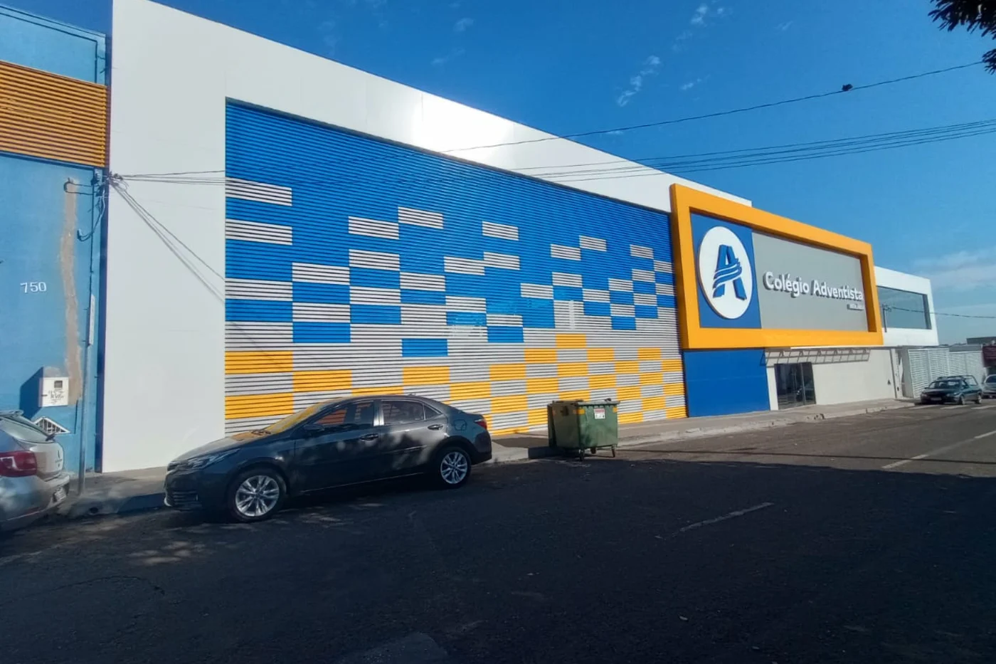 Entrada do Colégio Adventista finalizado